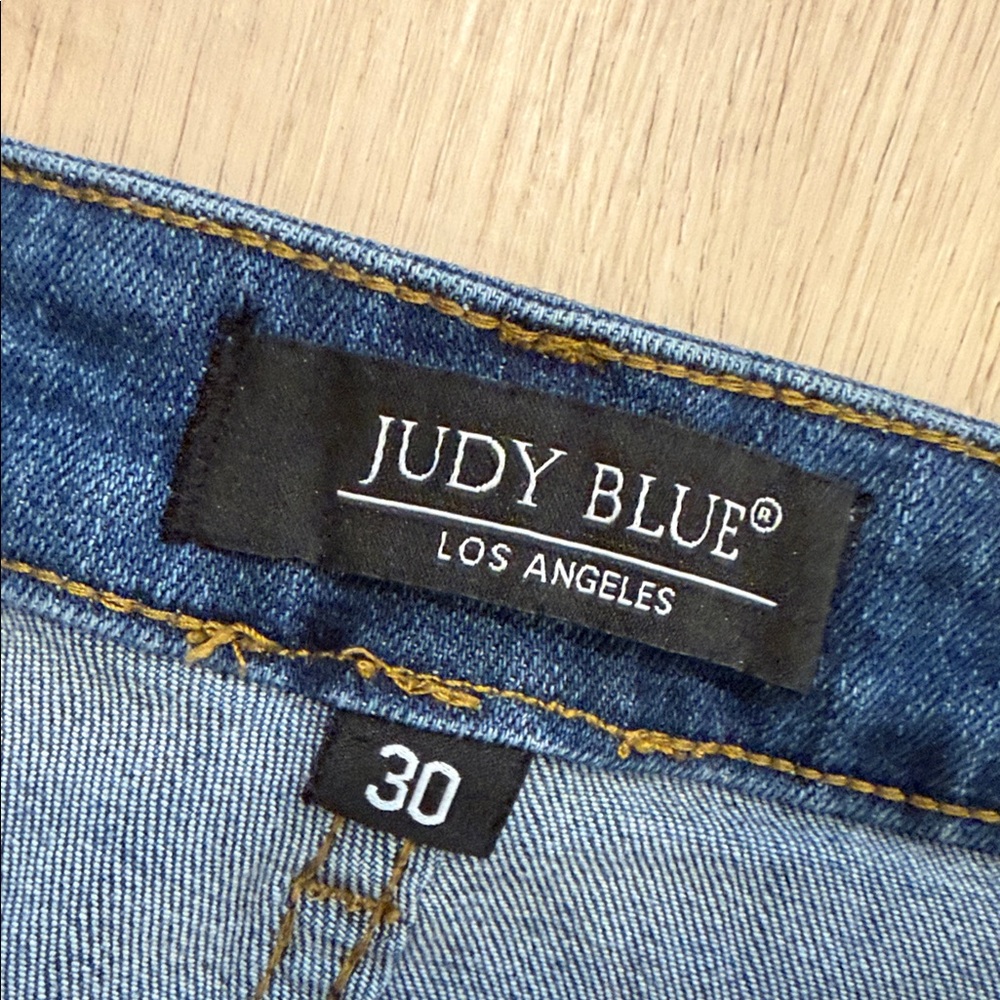 Judy Blue size 30 Classic Women's Distressed Blue Jeans - Picture 5 of 7